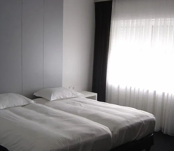 לינה וארוחת בוקר B&B Pommerloch 3*