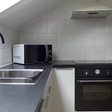 B&B 포메를로흐 3*